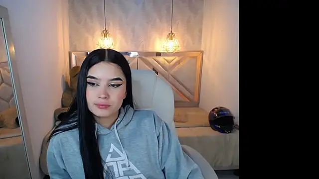 Natalie loffreda online show from March 19, 2026, 7:51 pm