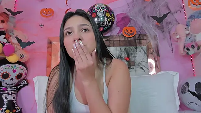 Snapshot of Emmy_Rivas chatting on October 27, 2025, 9:08 pm Emmy Rivas online show from October 27, 2025, 9:08 pm