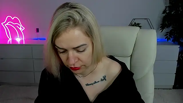 Snapshot of Anna_Snows chatting on September 28, 2025, 11:59 am Anna Snows online show from September 28, 2025, 11:59 am