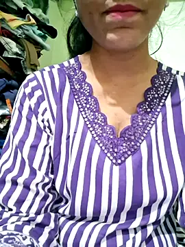 Telugu   Sexygirl   Naidu online show from November 17, 2025, 5:24 am