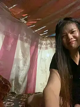 PhanHaa online show from November 5, 2025, 12:27 pm