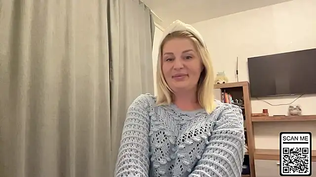 Blondie xoxoxo online show from October 4, 2025, 5:33 pm