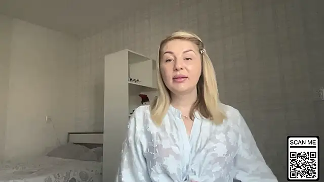 Blondie xoxoxo online show from March 16, 2026, 7:01 am