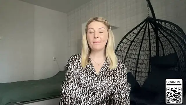 Blondie xoxoxo online show from April 5, 2026, 11:07 am