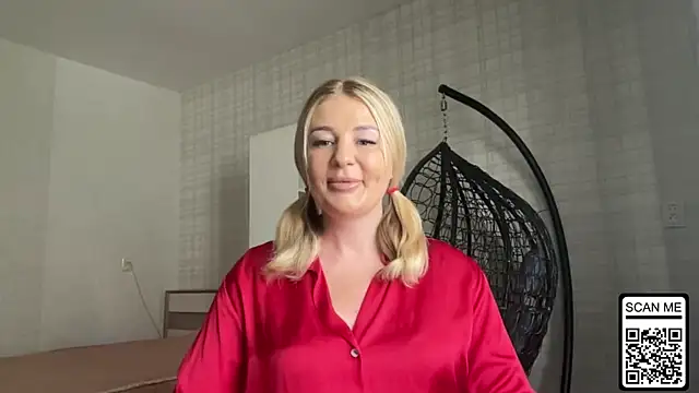 Snapshot of Blondie_xoxoxo chatting on June 25, 2026, 12:31 pm Blondie xoxoxo online show from June 25, 2026, 12:31 pm
