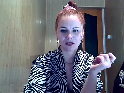 Kisa26311 online show from November 18, 2025, 5:17 pm