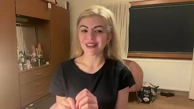 princess17 online show from December 19, 2025, 3:13 am