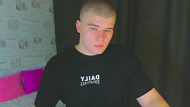 Snapshot of kittenmurr chatting on October 2, 2025, 7:10 pm kittenmurr online show from October 2, 2025, 7:10 pm