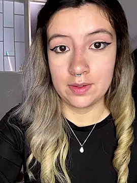 Blair Bunnyy online show from January 15, 2026, 4:00 pm