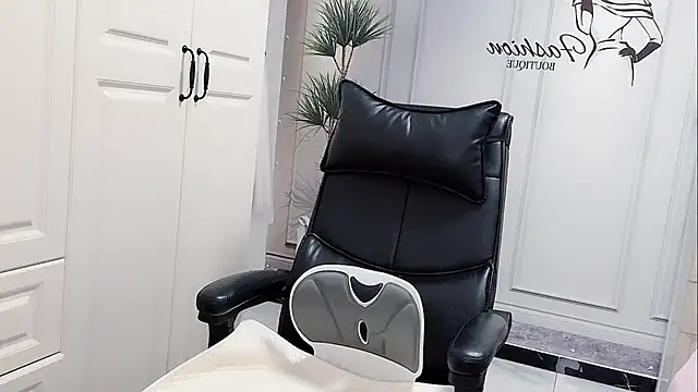 Snapshot of Ianxuan chatting on October 3, 2025, 12:51 am Ianxuan online show from October 3, 2025, 12:51 am