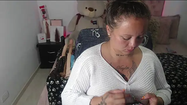 patty squirt  online show from October 1, 2025, 2:39 am