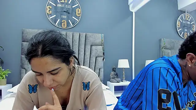 violet and myers online show from October 4, 2025, 11:30 am