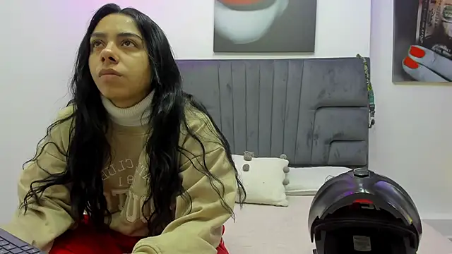 violet and myers online show from October 10, 2025, 11:31 am