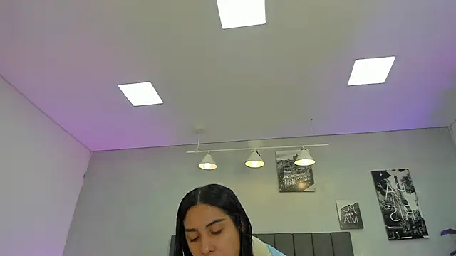 violet and myers online show from October 13, 2025, 7:25 pm