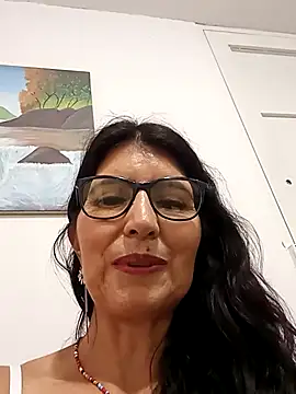 swity foster online show from November 12, 2025, 1:11 pm