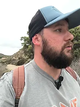 Snapshot of Ole_Plus chatting on October 10, 2025, 9:30 am Ole Plus online show from October 10, 2025, 9:30 am