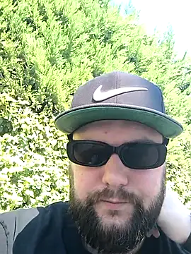 Snapshot of Ole_Plus chatting on October 28, 2025, 12:09 pm Ole Plus online show from October 28, 2025, 12:09 pm