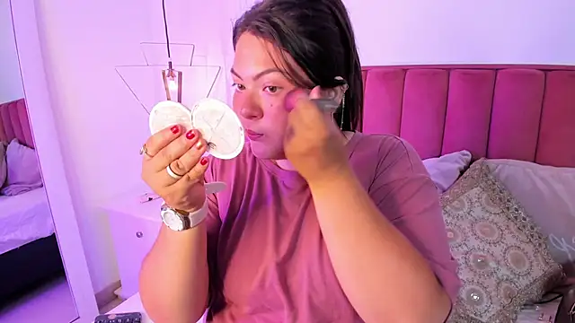 Tessa Sinclaire online show from March 14, 2026, 8:25 pm