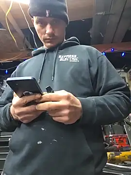 twistafatpipe online show from March 15, 2026, 2:23 pm