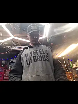 twistafatpipe online show from April 7, 2026, 8:09 pm