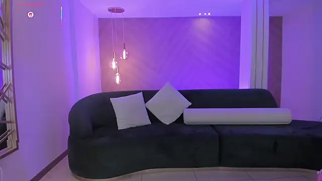 VeronicaBlue online show from February 18, 2026, 11:17 am