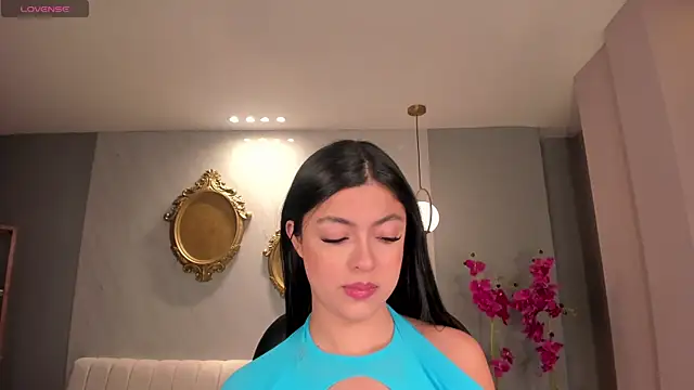 Snapshot of NataliaGaret chatting on October 15, 2025, 3:28 am NataliaGaret online show from October 15, 2025, 3:28 am