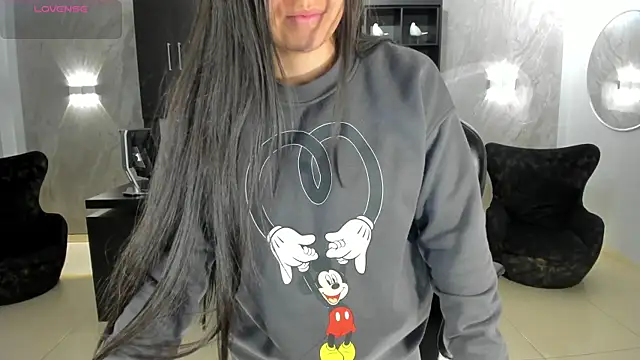 MilaColeman online show from June 10, 2026, 3:07 am
