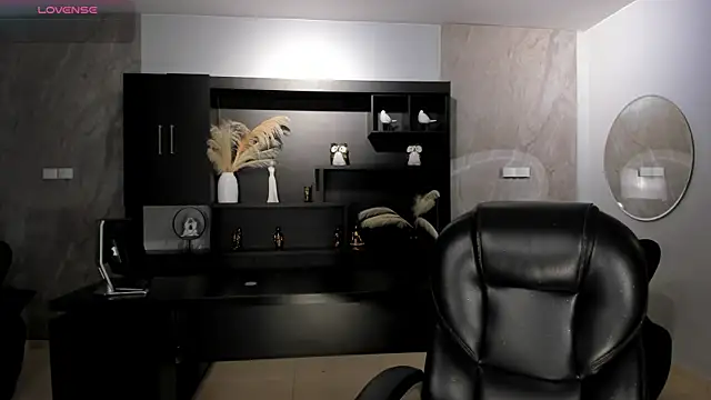 MilaColeman online show from June 11, 2026, 3:59 am