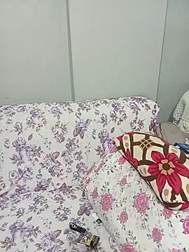 Snapshot of Muratcan33 chatting on October 15, 2025, 8:20 pm Muratcan33 online show from October 15, 2025, 8:20 pm