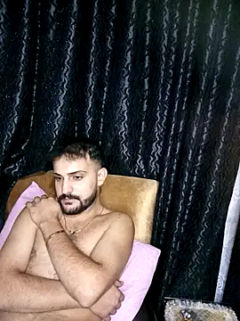 Snapshot of Muratcan33 chatting on November 9, 2025, 8:07 pm Muratcan33 online show from November 9, 2025, 8:07 pm