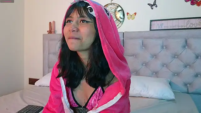 NubesNubladas online show from November 13, 2025, 3:49 am