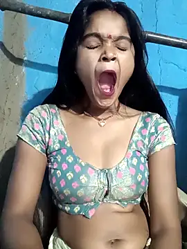 Snapshot of Harini_Gautam chatting on March 23, 2026, 6:56 pm Harini Gautam online show from March 23, 2026, 6:56 pm
