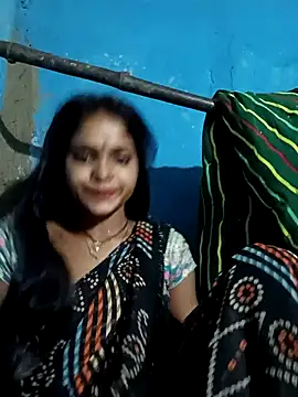 Snapshot of Harini_Gautam chatting on April 11, 2026, 5:39 pm Harini Gautam online show from April 11, 2026, 5:39 pm