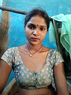 Snapshot of Harini_Gautam chatting on April 14, 2026, 5:35 am Harini Gautam online show from April 14, 2026, 5:35 am