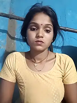 Snapshot of Harini_Gautam chatting on April 19, 2026, 6:07 pm Harini Gautam online show from April 19, 2026, 6:07 pm