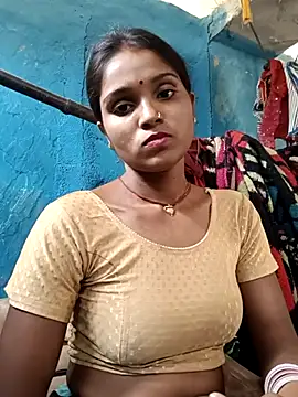 Snapshot of Harini_Gautam chatting on May 3, 2026, 5:02 am Harini Gautam online show from May 3, 2026, 5:02 am