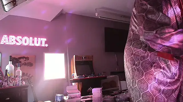 TallDrink11 online show from March 4, 2026, 9:15 am