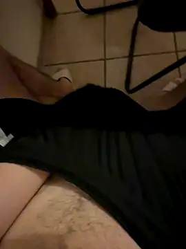 Snapshot of Dicksxd chatting on October 19, 2025, 8:31 pm Dicksxd online show from October 19, 2025, 8:31 pm