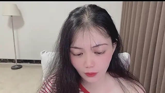 Snapshot of zora-168 chatting on November 3, 2025, 2:51 pm zora-168 online show from November 3, 2025, 2:51 pm