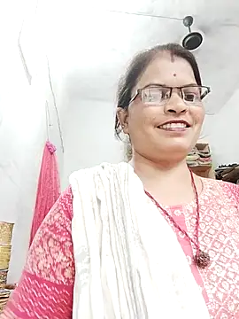 Bhavna hot online show from September 18, 2025, 12:07 pm