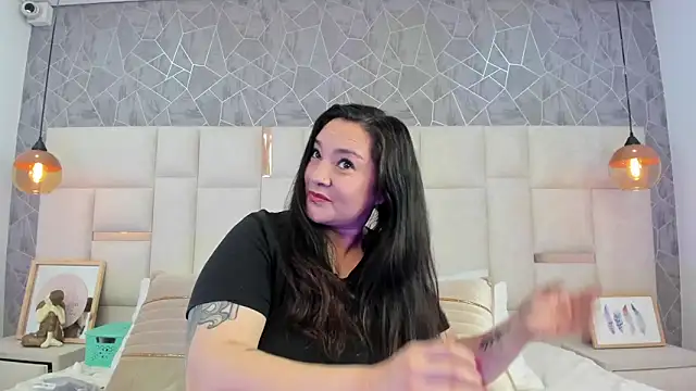  im alaya online show from September 26, 2025, 3:43 am