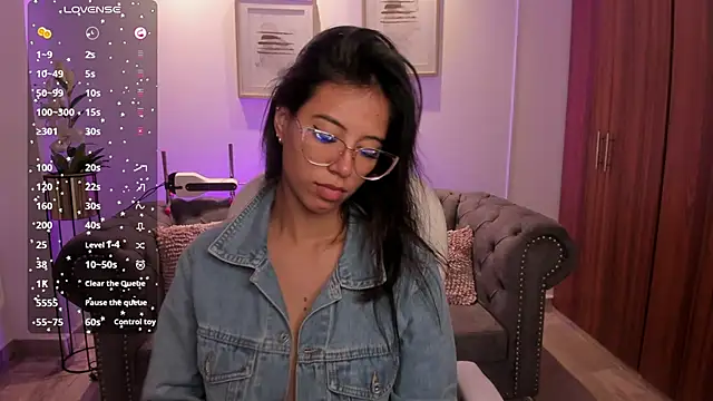 Snapshot of raven_stonee chatting on October 7, 2025, 3:14 am raven stonee online show from October 7, 2025, 3:14 am