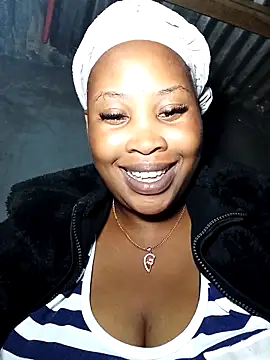 OCEANSQUITERXXX online show from October 15, 2025, 4:40 pm