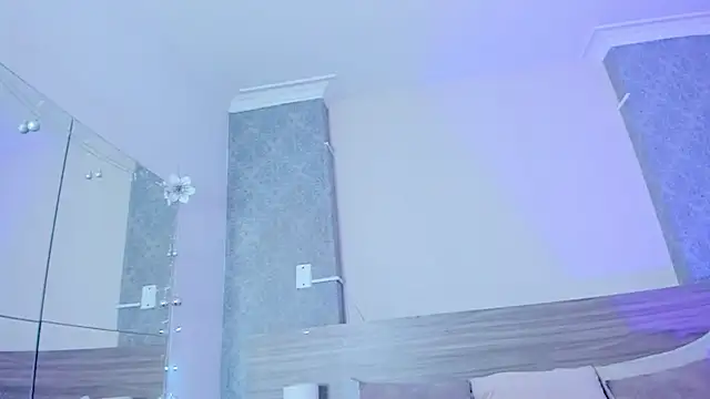 MiilaBlake online show from December 19, 2025, 8:16 pm