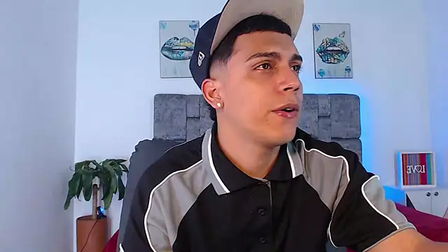 david santos16 online show from September 22, 2025, 2:24 am