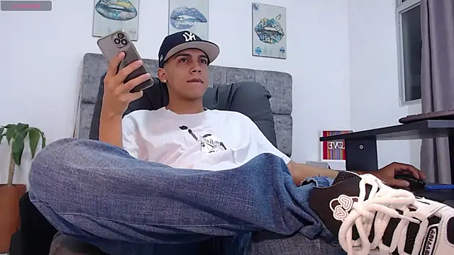 david santos16 online show from December 17, 2025, 2:28 am