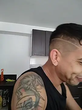 Juann-cock online show from April 2, 2026, 6:27 pm