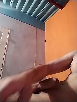 Snapshot of KingMaxiZ chatting on October 11, 2025, 5:17 am KingMaxiZ online show from October 11, 2025, 5:17 am