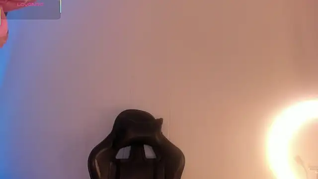 ShaunaDream online show from February 25, 2026, 4:33 am