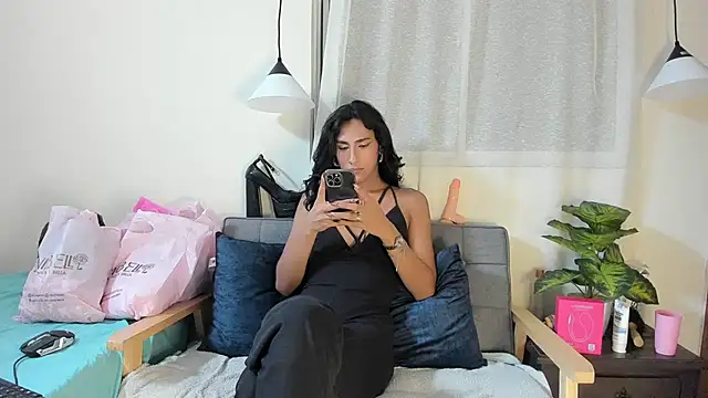 zou quira online show from September 17, 2025, 8:21 pm